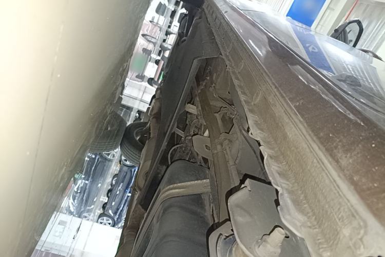 Used Buick GL8 2018 28T Comfort Model China VI Standard Chassis Rear Left