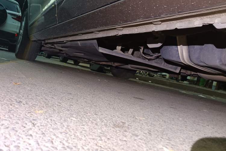 Used Buick GL8 2018 28T Luxury Model China VI Standard Chassis Rear Left