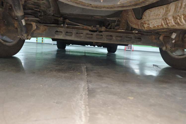 Used Buick GL8 2018 28T Luxury Model China VI Standard Chassis Rear