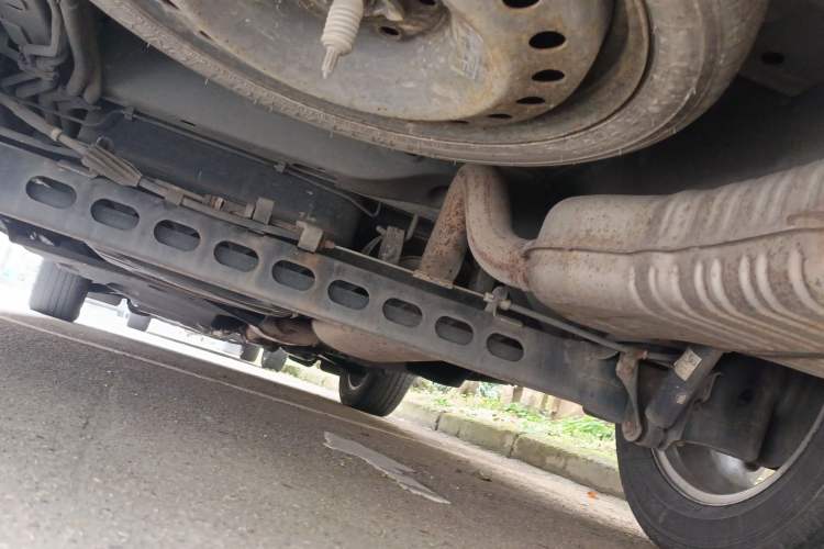 Used Buick GL8 2018 28T Luxury Model China VI Standard Chassis Rear