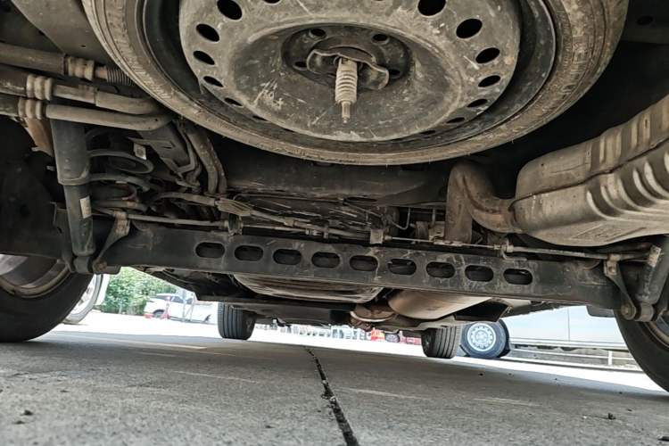 Used Buick GL8 2018 28T Luxury Model China VI Standard Chassis Rear