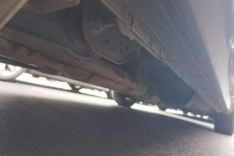 Used Buick GL8 2018 28T Comfort Model China VI Standard Chassis Rear Right