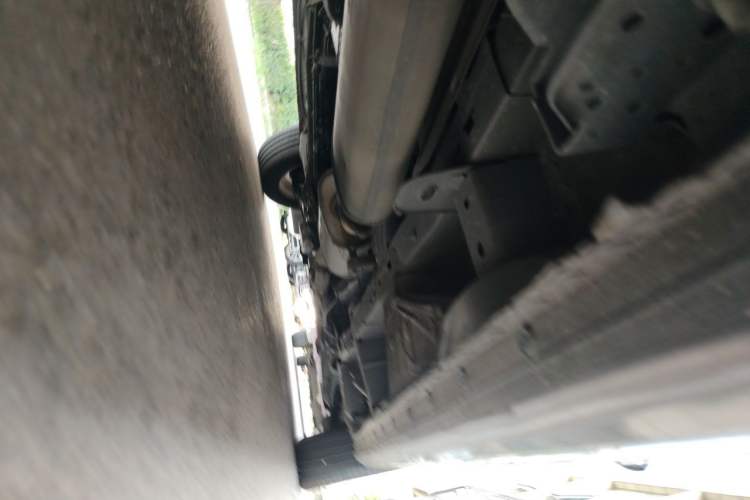 Used Buick GL8 2018 28T Comfort Model China VI Standard Chassis Rear Right