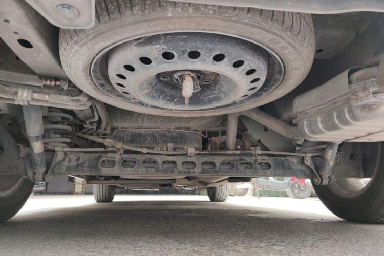 Used Buick GL8 2018 28T Luxury Model China VI Standard Chassis Rear