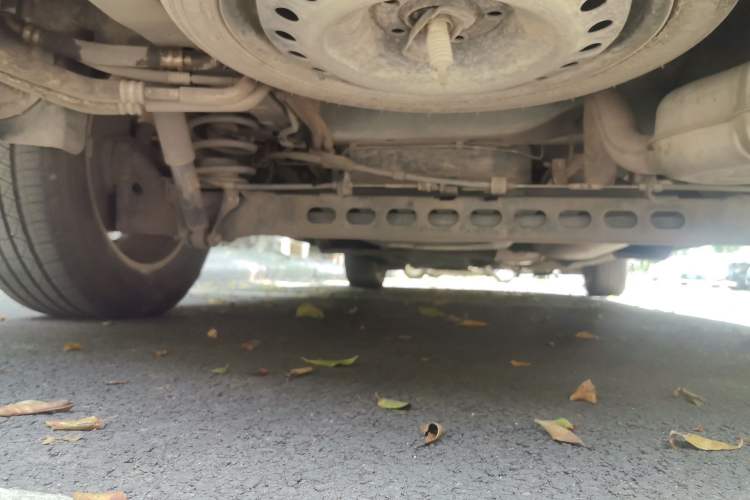 Used Buick GL8 2018 28T Luxury Model China VI Standard Chassis Rear