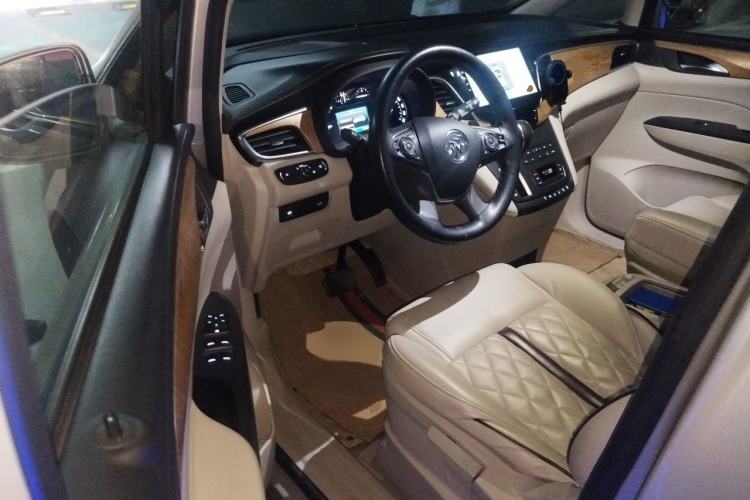 Used Buick GL8 2018 ES 28T Comfort Model China VI Standard Driver Seat