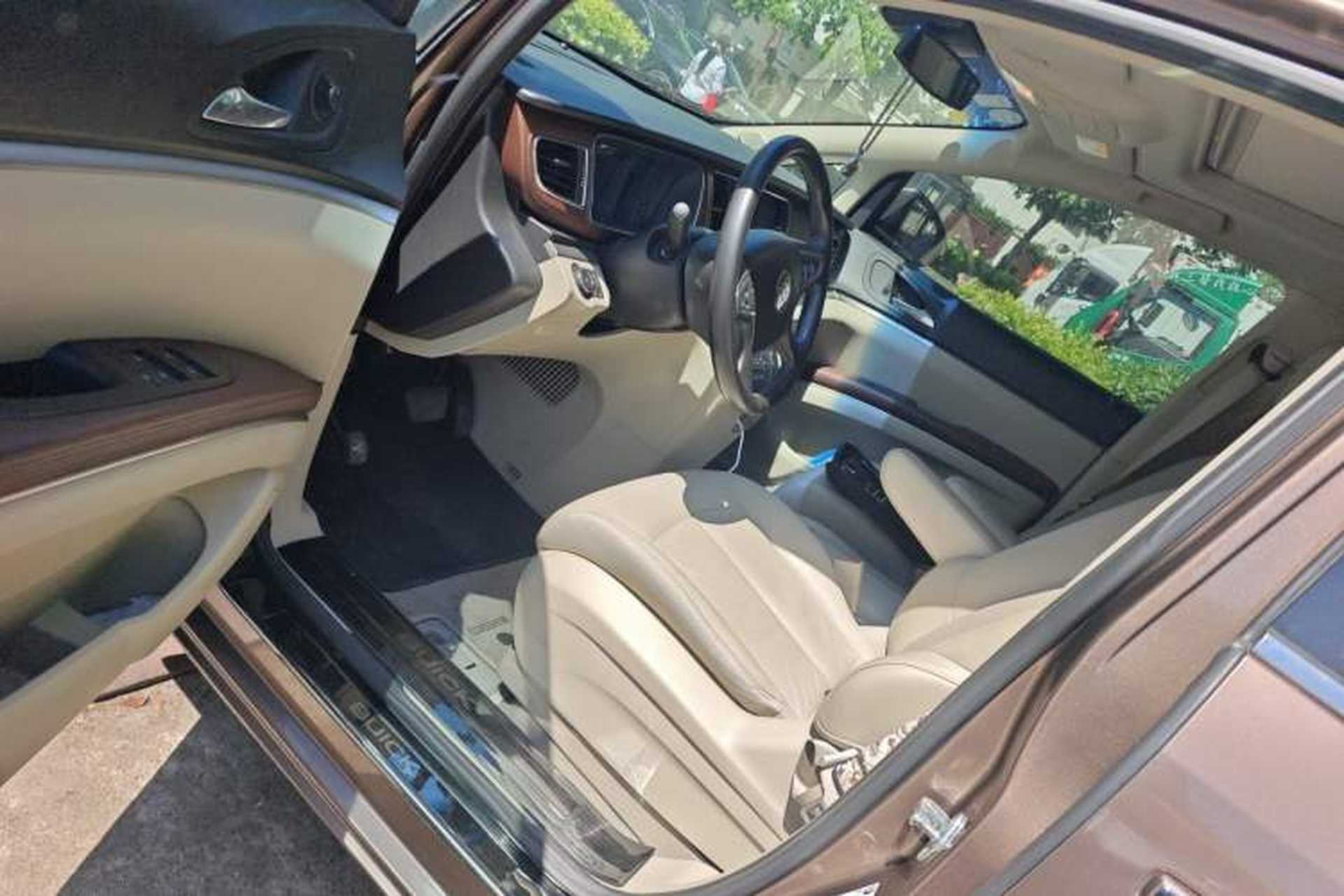 Used Buick GL8 2018 28T Luxury Model China VI Standard Driver Seat