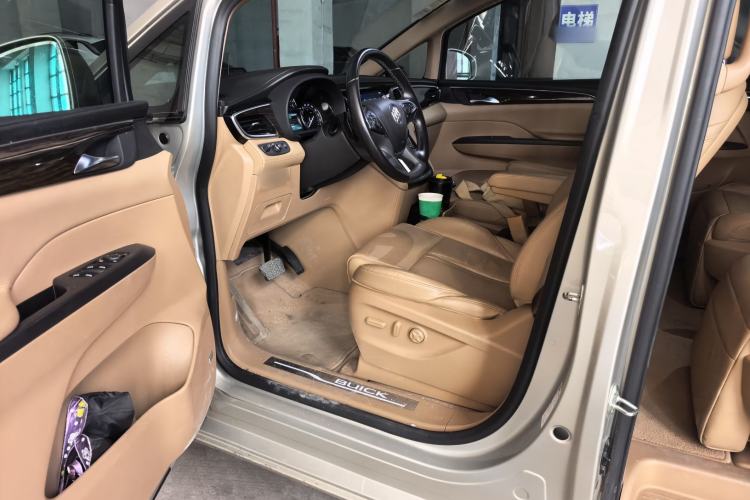 Used Buick GL8 2018 ES 28T Flagship Model China VI Standard Driver Seat