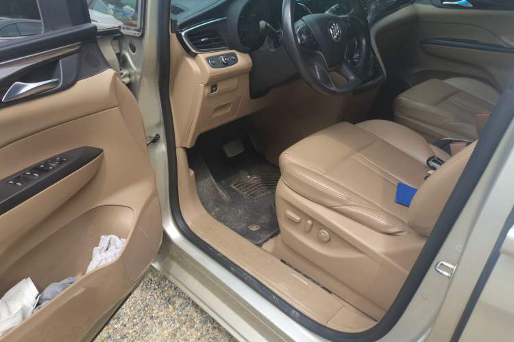 Used Buick GL8 2018 ES 28T Luxury Model China VI Standard Driver Seat