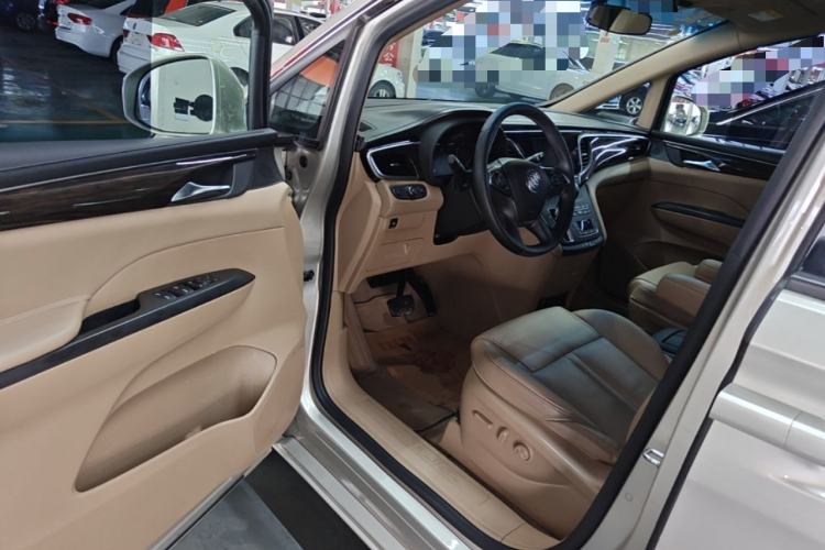 Used Buick GL8 2018 ES 28T Premium Model China VI Standard Driver Seat
