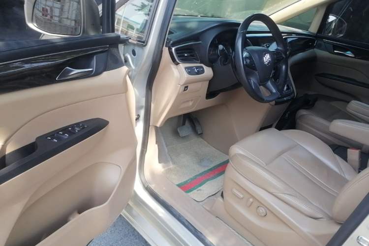 Used Buick GL8 2018 ES 28T Premium Model China VI Standard Driver Seat