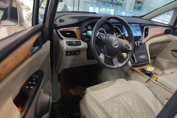 Used Buick GL8 2018 ES 28T Comfort Model China VI Standard Driver Seat