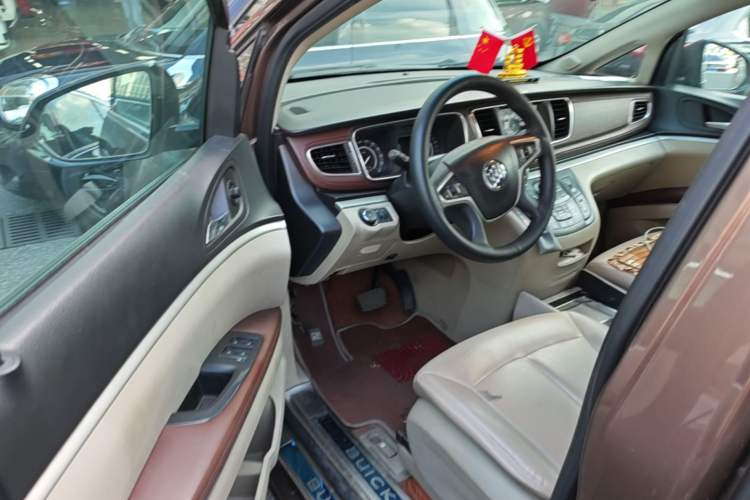 Used Buick GL8 2018 28T Comfort Model China VI Standard Driver Seat