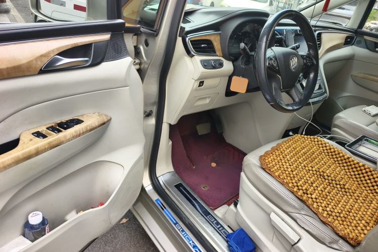 Used Buick GL8 2018 ES 28T Comfort Model China VI Standard Driver Seat