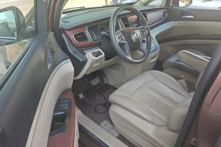 Used Buick GL8 2018 28T Comfort Model China VI Standard Driver Seat