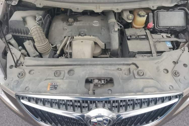 Used Buick GL8 2018 28T Comfort Model China VI Standard Engine Bay