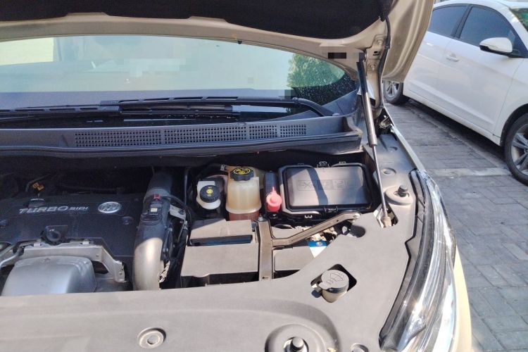 Used Buick GL8 2018 ES 28T Comfort Model China VI Standard Engine Bay Left