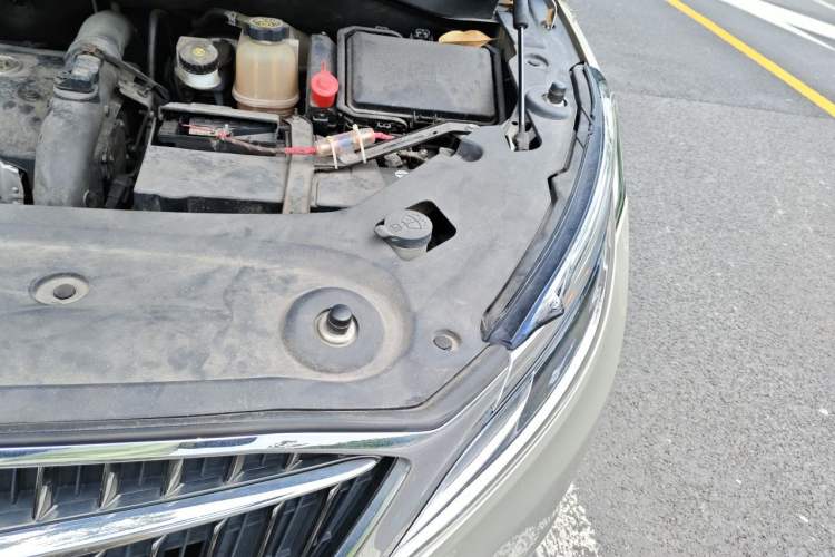 Used Buick GL8 2018 ES 28T Luxury Model China VI Standard Engine Bay Left