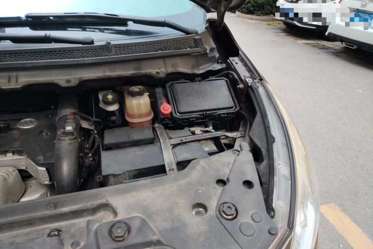 Used Buick GL8 2018 28T Comfort Model China VI Standard Engine Bay Left