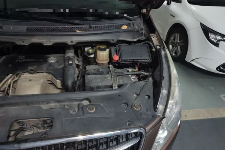 Used Buick GL8 2018 28T Prestige Version China VI Standard Engine Bay Left