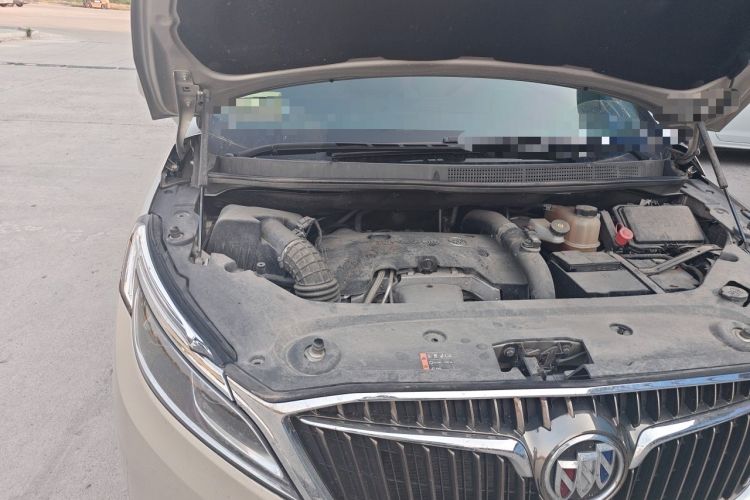 Used Buick GL8 2018 ES 28T Premium Model China VI Standard Engine Bay Right