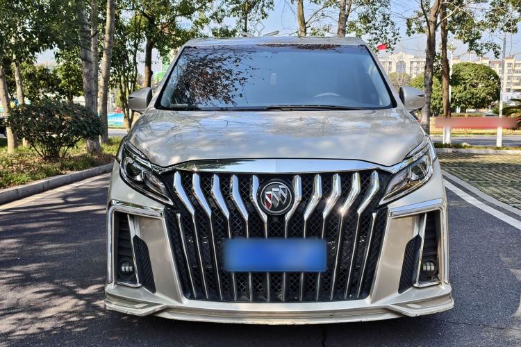 Used Buick GL8 2018 ES 28T Comfort Model China VI Standard Exterior 1