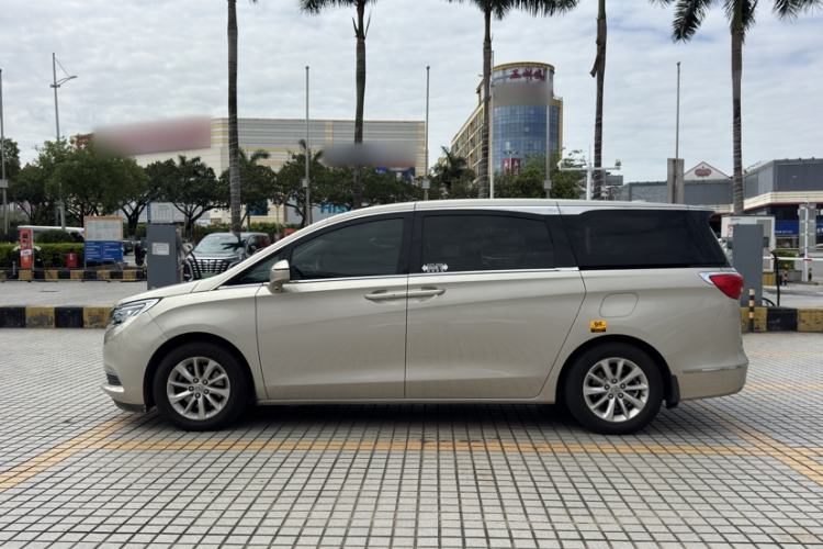 Used Buick GL8 2018 ES 28T Comfort Model China VI Standard Exterior 4