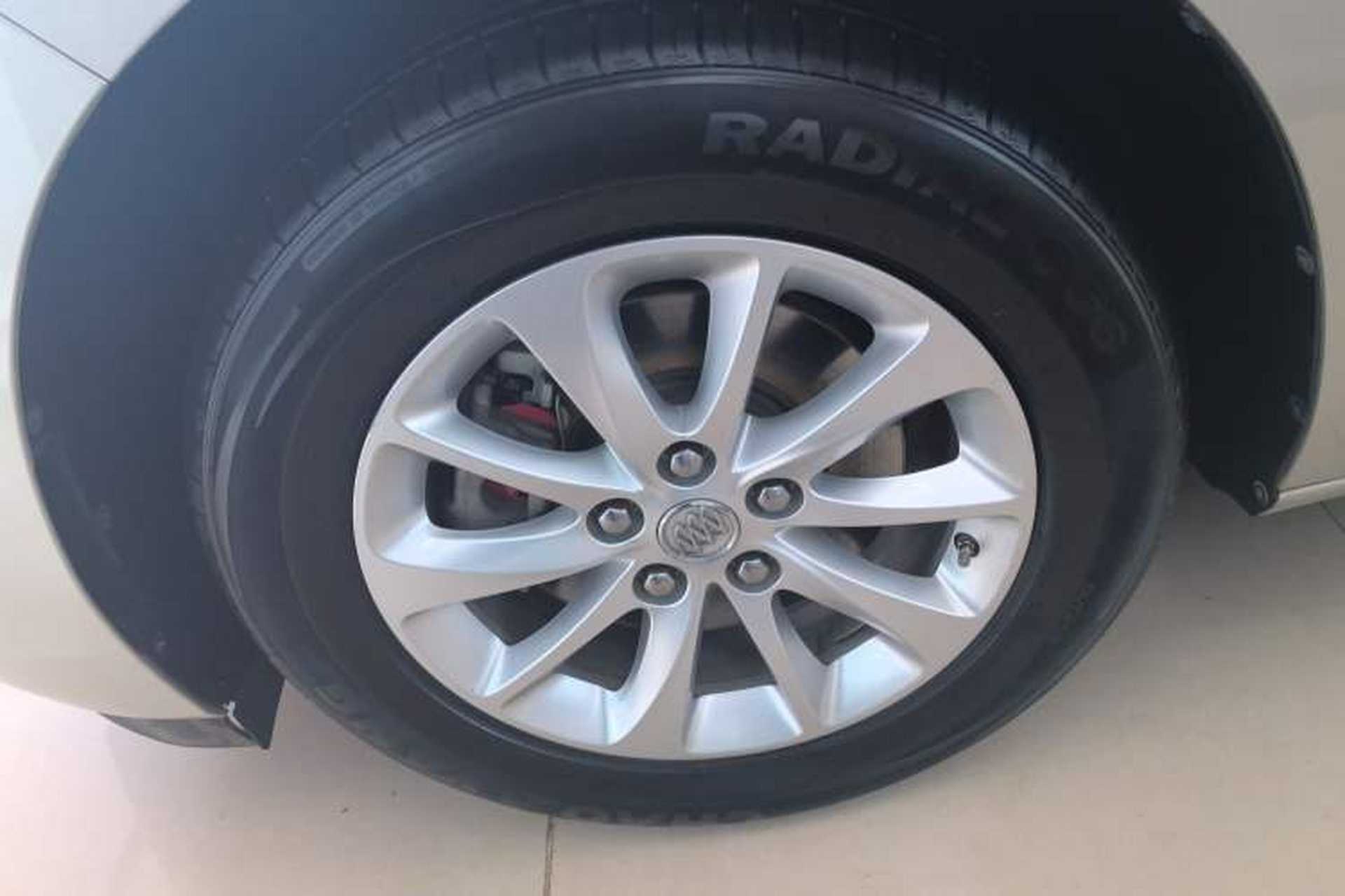 Used Buick GL8 2018 ES 28T Comfort Model China VI Standard Exterior 4