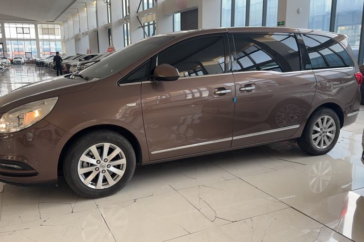 Used Buick GL8 2018 28T Luxury Model China VI Standard Exterior 4