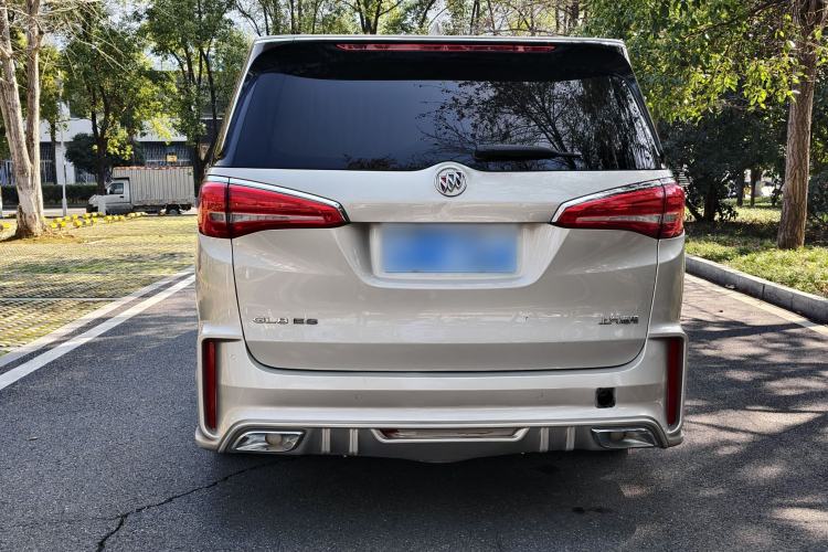 Used Buick GL8 2018 ES 28T Comfort Model China VI Standard Exterior 4