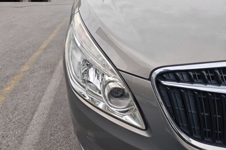 Used Buick GL8 2018 28T Luxury Model China VI Standard Exterior 6