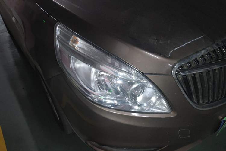 Used Buick GL8 2018 28T Prestige Version China VI Standard Exterior 6