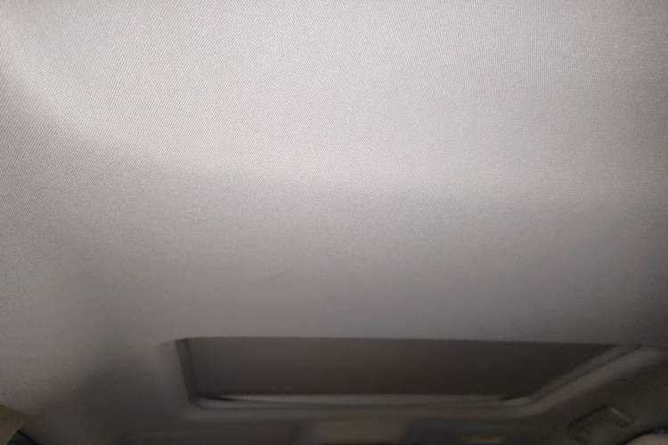 Used Buick GL8 2018 28T Luxury Model China VI Standard Headliner
