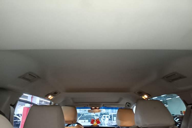 Used Buick GL8 2018 28T Comfort Model China VI Standard Headliner