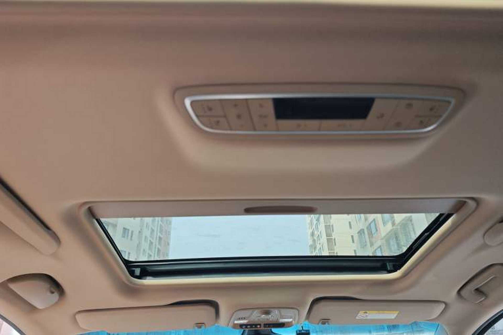 Used Buick GL8 2018 ES 28T Flagship Model China VI Standard Headliner