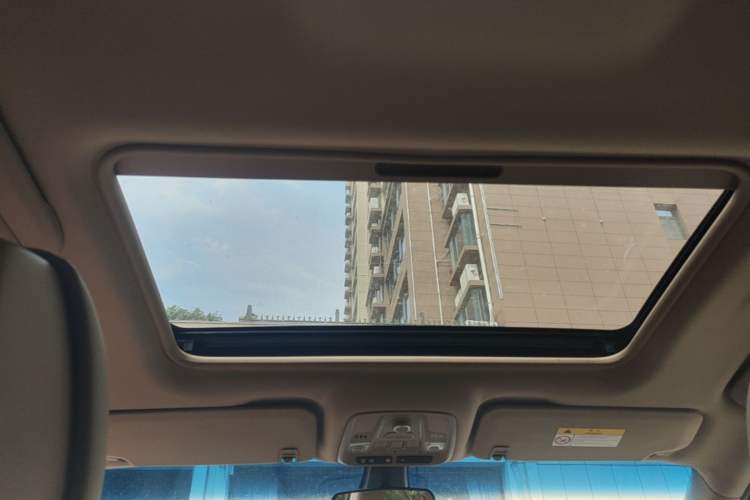Used Buick GL8 2018 ES 28T Luxury Model China VI Standard Headliner