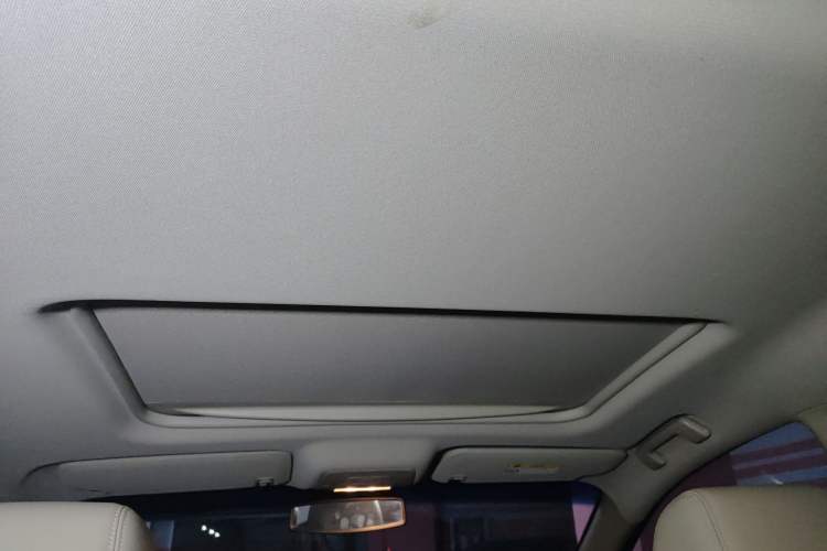 Used Buick GL8 2018 28T Prestige Version China VI Standard Headliner