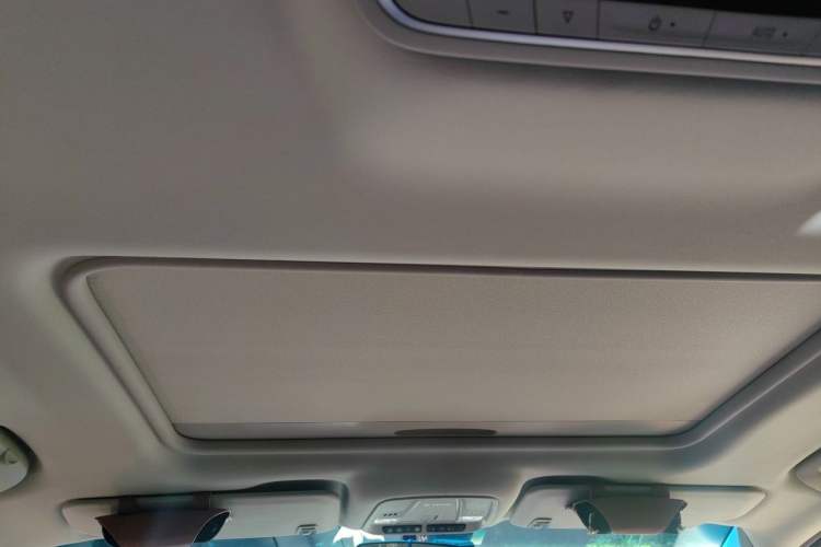 Used Buick GL8 2018 ES 28T Comfort Model China VI Standard Headliner