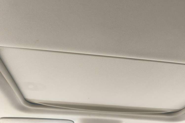 Used Buick GL8 2018 28T Luxury Model China VI Standard Headliner