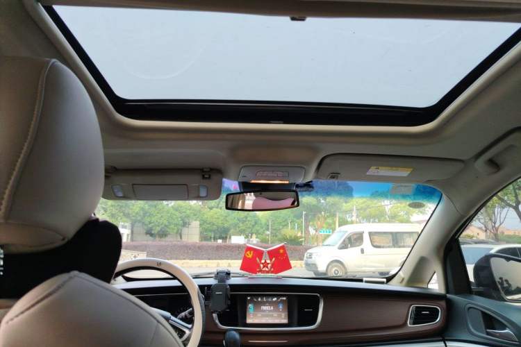 Used Buick GL8 2018 28T Luxury Model China VI Standard Headliner