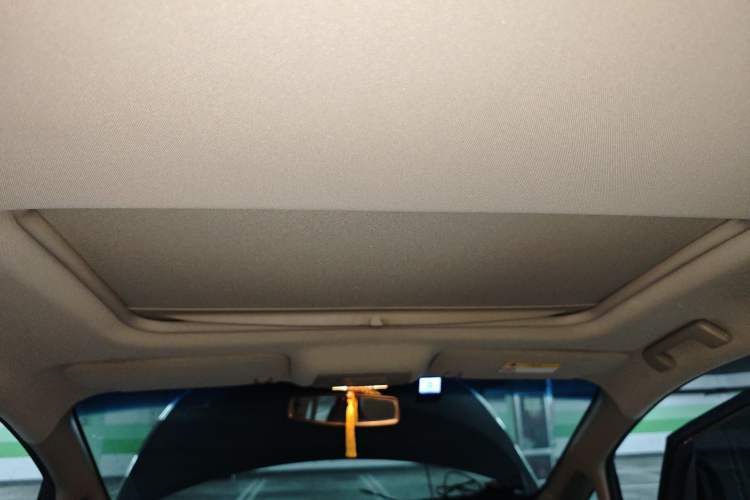 Used Buick GL8 2018 28T Luxury Model China VI Standard Headliner
