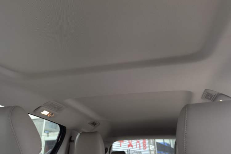 Used Buick GL8 2018 28T Comfort Model China VI Standard Headliner
