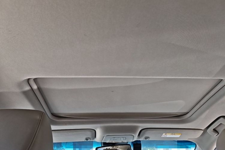 Used Buick GL8 2018 28T Luxury Model China VI Standard Headliner