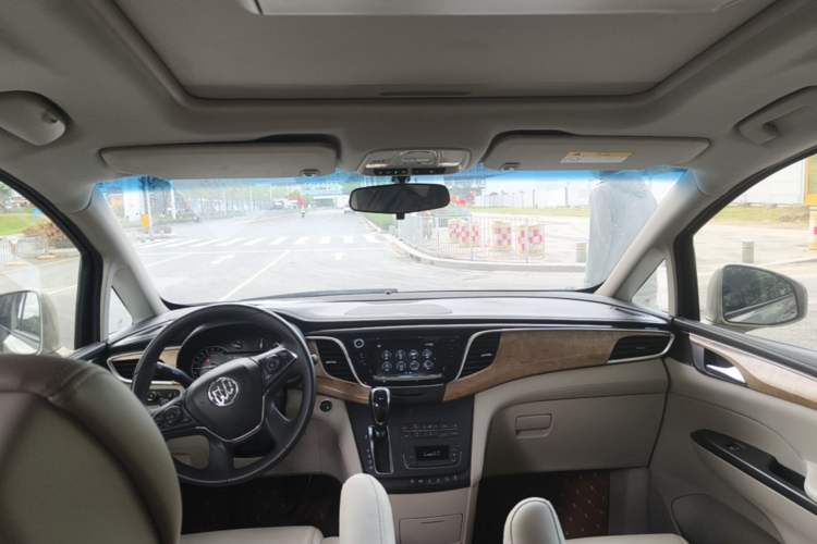 Used Buick GL8 2018 ES 28T Comfort Model China VI Standard Headliner