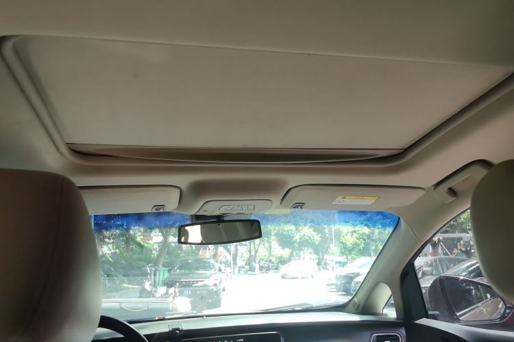 Used Buick GL8 2018 28T Luxury Model China VI Standard Headliner