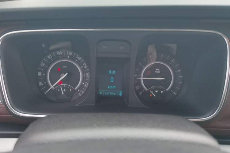 Used Buick GL8 2018 28T Comfort Model China VI Standard Instrument Cluster