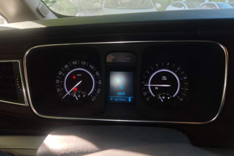 Used Buick GL8 2018 28T Prestige Version China VI Standard Instrument Cluster