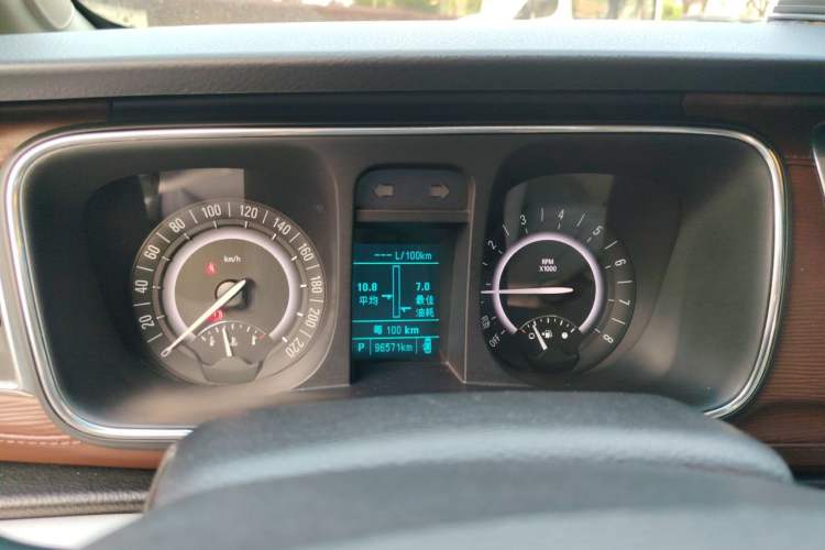 Used Buick GL8 2018 28T Luxury Model China VI Standard Instrument Cluster