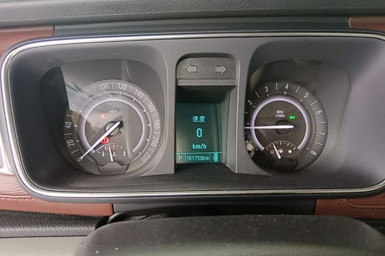 Used Buick GL8 2018 28T Luxury Model China VI Standard Instrument Cluster