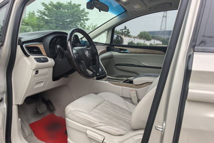 Used Buick GL8 2018 ES 28T Comfort Model China VI Standard Interior 1